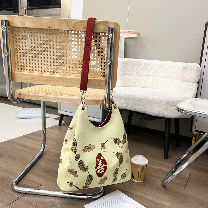 黄色挎包钱袋-03