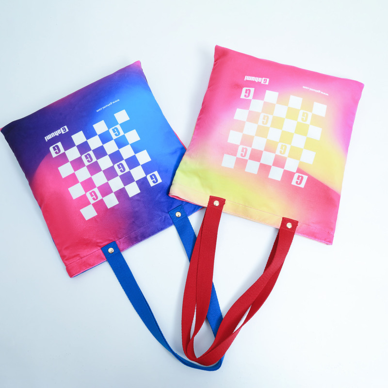 渐变色带铆钉帆布包-02