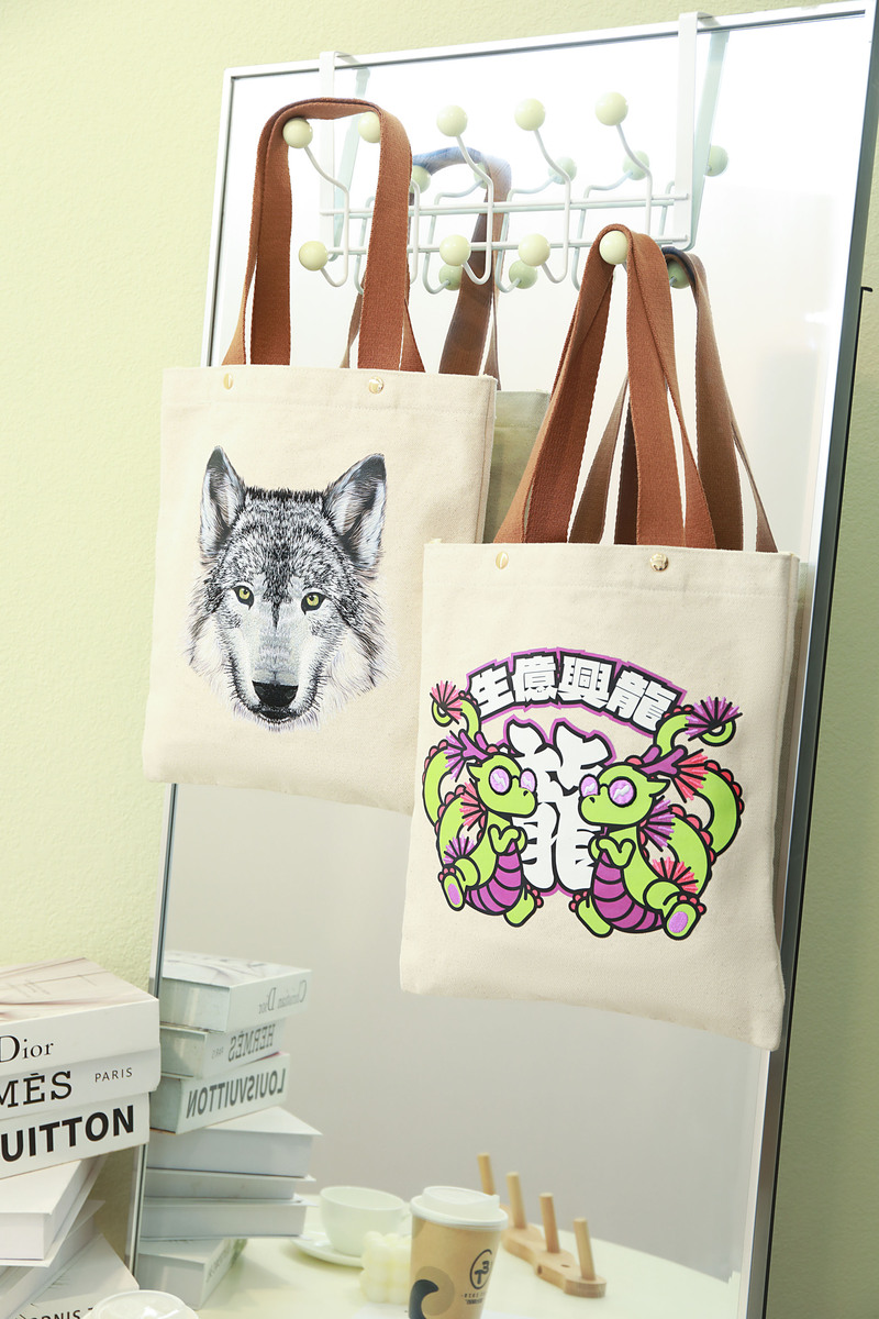 带底部和侧袋的帆布包-05